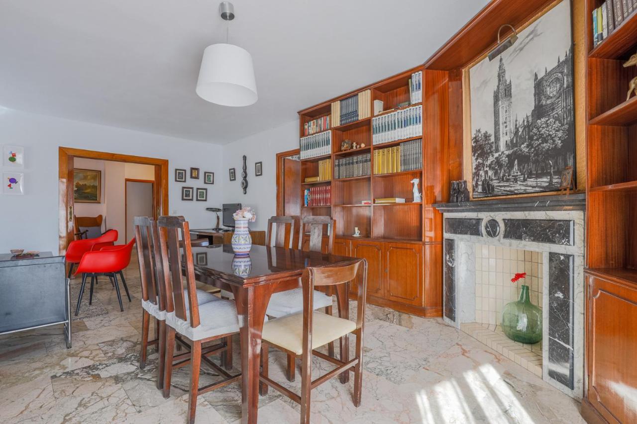 Puerta De Carmona Appartement *